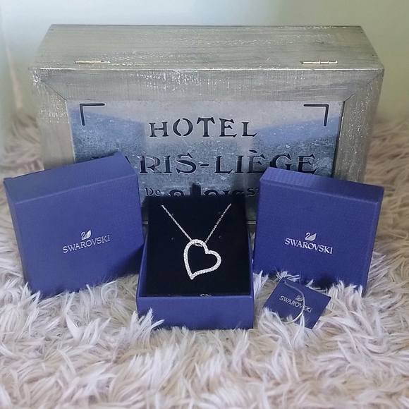 Swarovski Silver Heart Studded Pendant - Picture 12 of 14